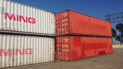 Công ty TNHH Lộc Thắng bán Container cũ 40 feet GP làm kho