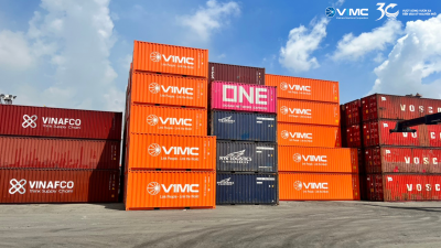 Đà Nẵng: Rộn ràng các chuyến container 'mở hàng' xuất khẩu năm mới