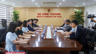 Việt Nam - Canada thúc đẩy hợp tác đầu tư vào logistics, tăng cường kết nối chuỗi cung ứng