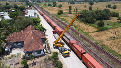 Tạm ngưng nhận vận chuyển hàng hoá đường sắt tuyến Hà Nội - TP. Hồ Chí Minh