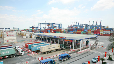 Quá trình hoạt động cảng container - Cảng Cát Lái