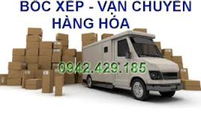 xe tải chở hàng hóa, bốc dỡ container