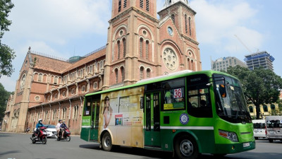 TP.HCM sẽ chỉ hạn chế xe máy khi người dân tự nguyện chọn xe buýt, metro